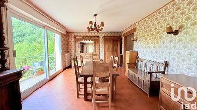 Maison - 122 m² - 6 pièces