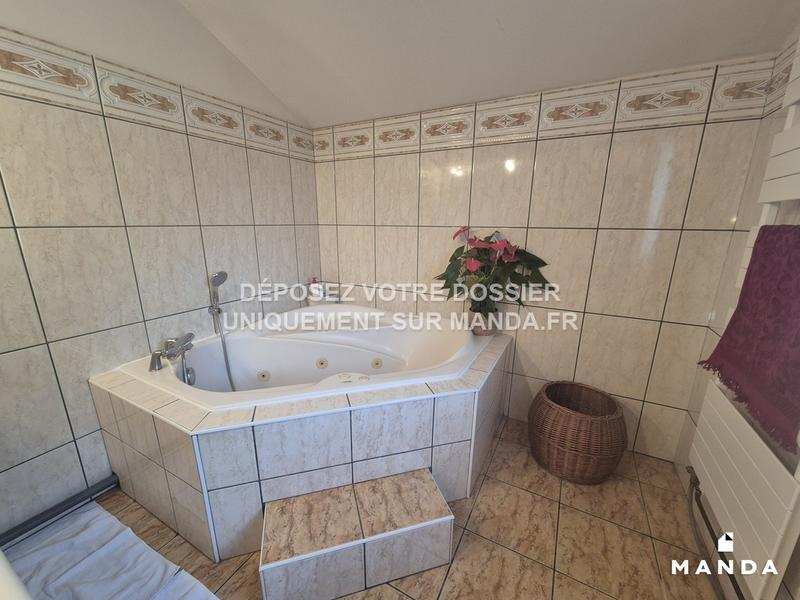 Appartement - 197 m² - 5 pièces