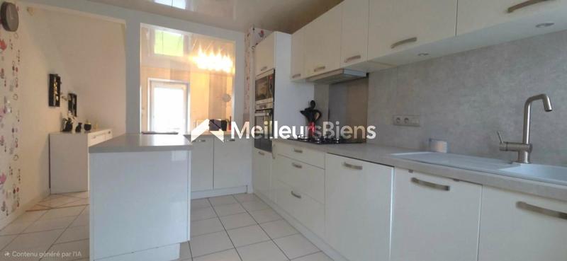 Propriété - 88 m² - 4 pièces