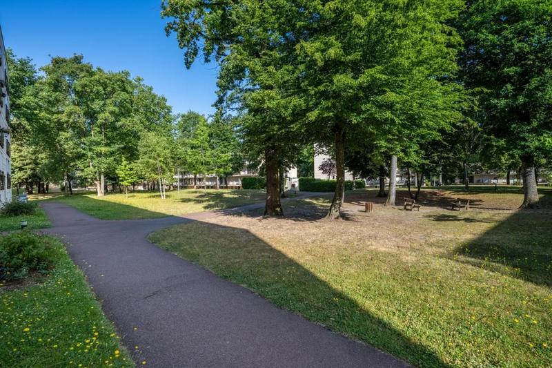 Appartement - 95 m² - 5 pièces