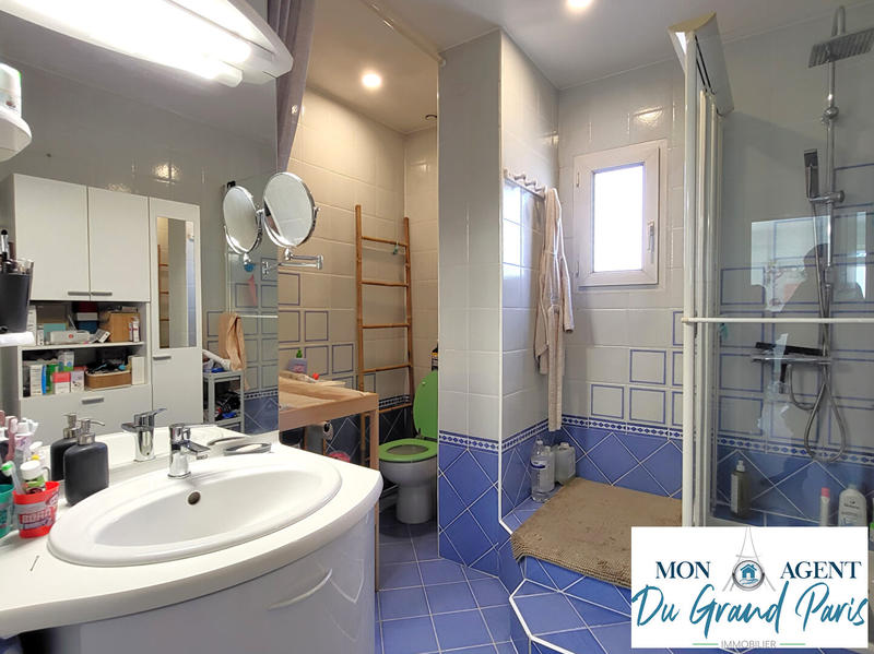 Maison - 94 m² - 5 pièces