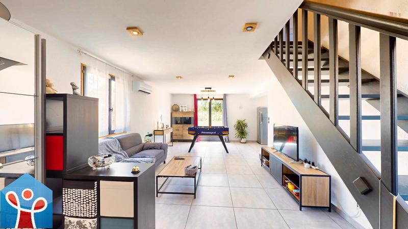 Maison - 92 m² - 4 pièces