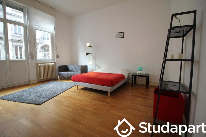 Chambre - 13 m² - 1 pièce