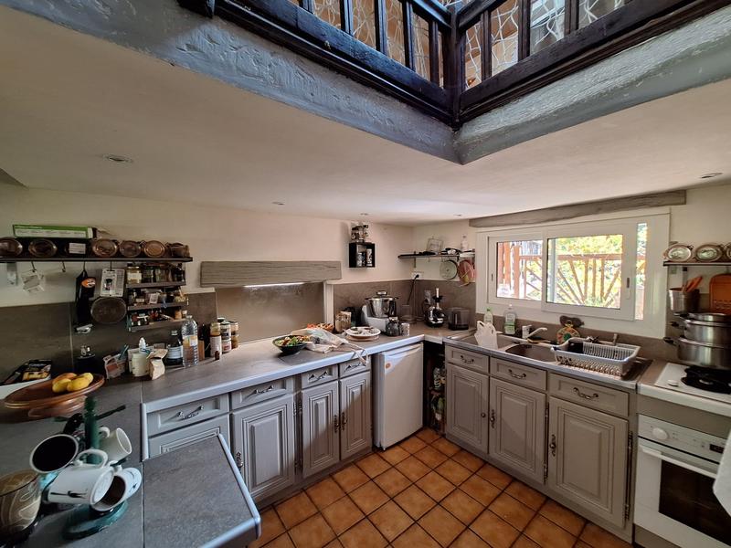 Maison - 425 m² - 11 pièces