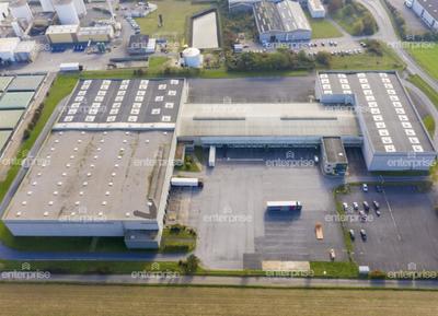 Entrepôt - 7 308 m²