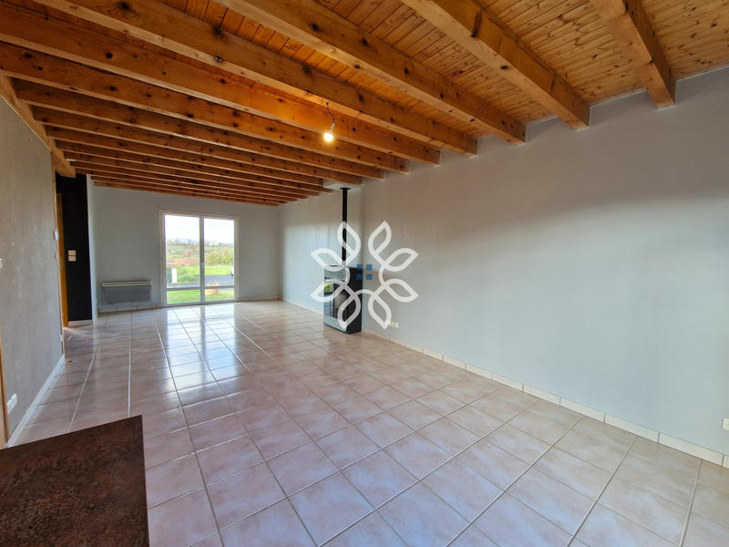 Maison de village - 100 m² - 4 pièces