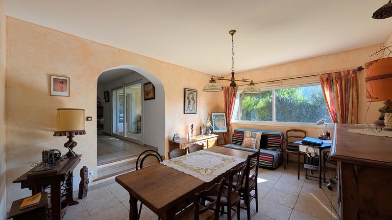 Villa - 145 m² - 5 pièces