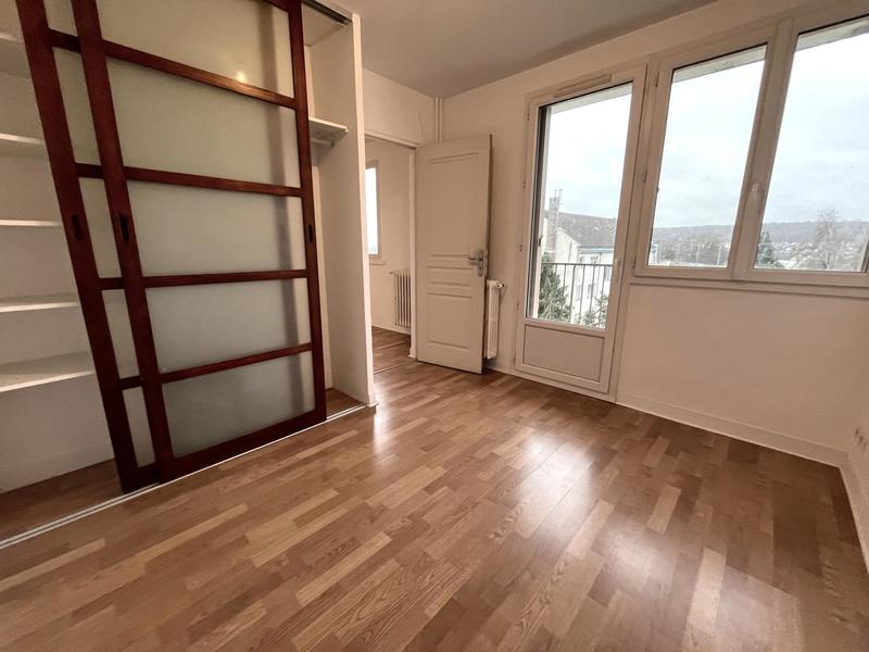 Appartement - 64 m² - 4 pièces