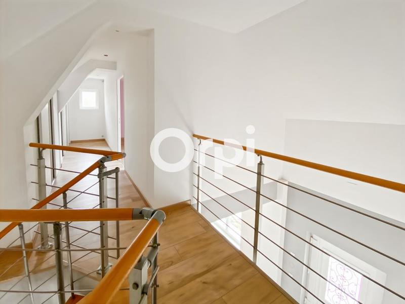 Maison - 193 m² - 7 pièces