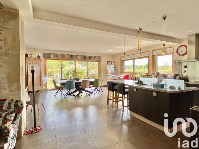 Maison - 195 m² - 7 pièces