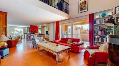 Maison - 151 m² - 6 pièces