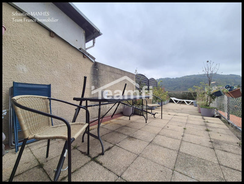 Maison - 157 m² - 8 pièces