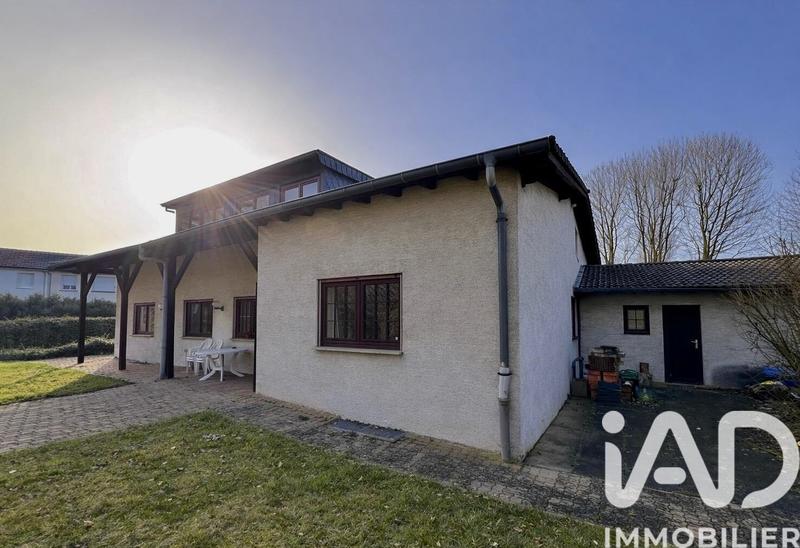 Maison - 245 m² - 10 pièces