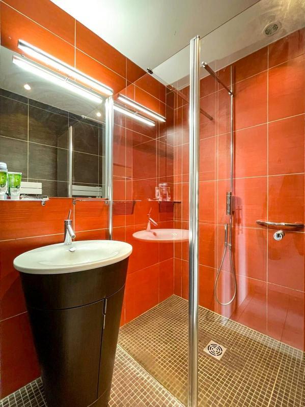 Appartement - 185 m² - 7 pièces