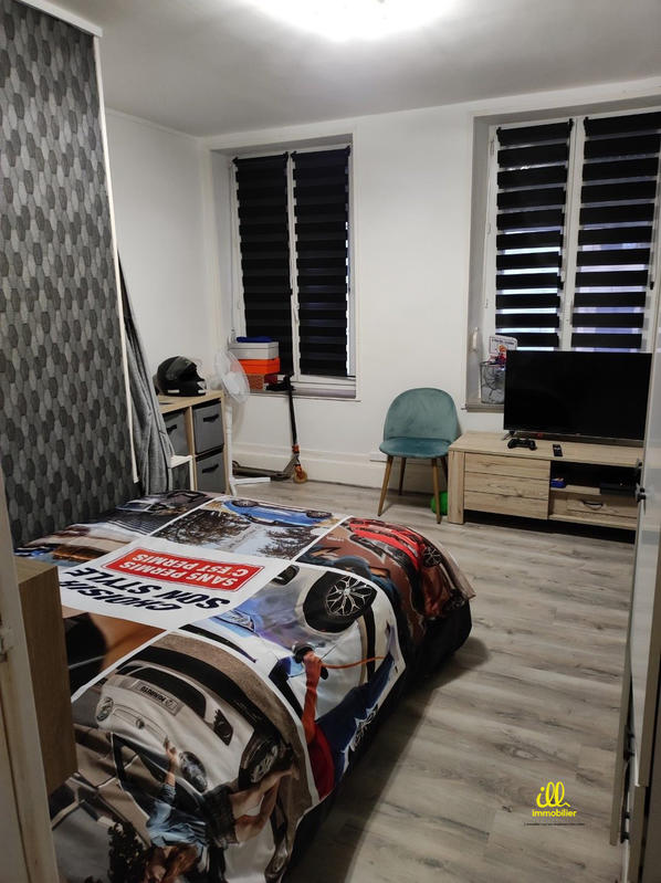 Maison - 94 m² - 5 pièces