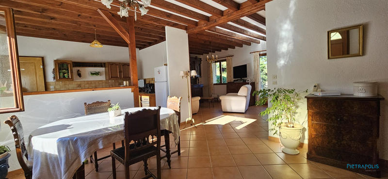 Maison - 147 m² - 5 pièces