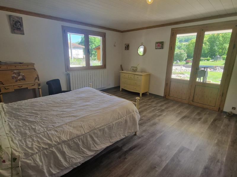 Maison - 340 m² - 12 pièces