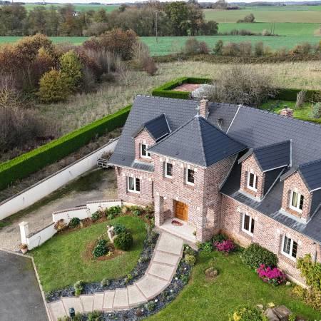 Maison - 230 m² - 10 pièces