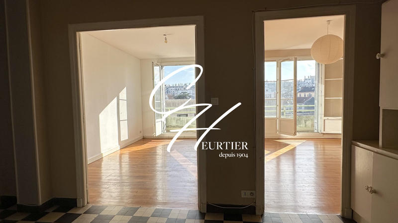 Appartement - 77 m² - 4 pièces