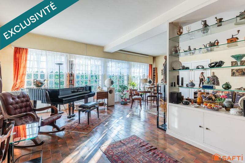 Villa - 269 m² - 12 pièces