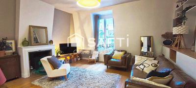 Appartement - 86 m² - 4 pièces