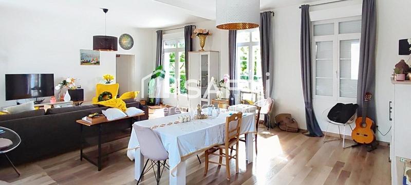 Maison - 195 m² - 6 pièces