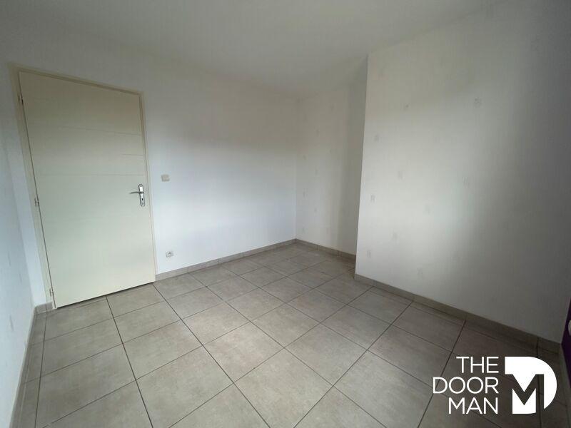 Maison - 98 m² - 5 pièces