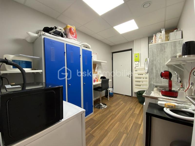 Beauté / Bien-être - 130 m²