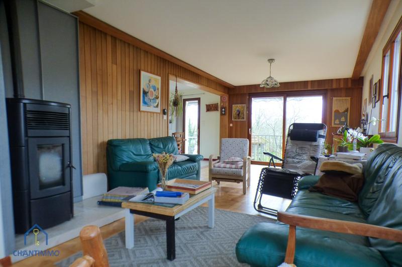 Maison - 176 m² - 9 pièces