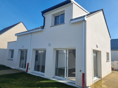 Maison - 99 m² - 4 pièces