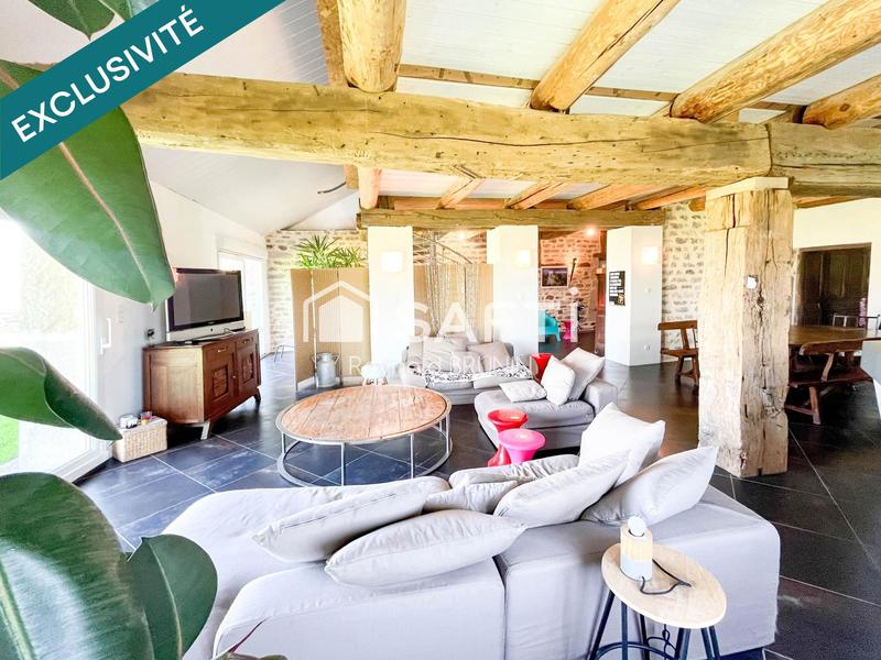 Maison - 343 m² - 11 pièces