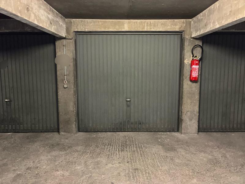 Parking / Garage - 12 m²