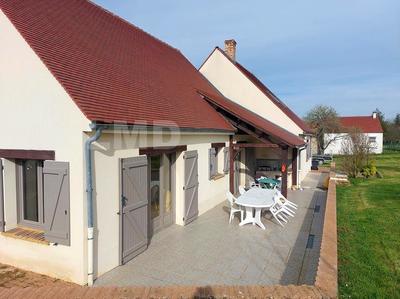 Maison - 234 m² - 10 pièces