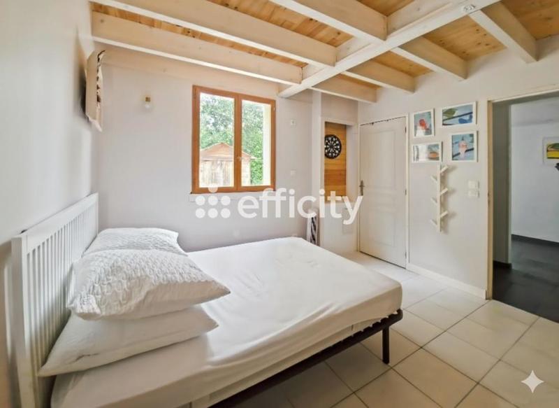 Maison traditionnelle - 100 m² - 6 pièces