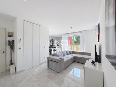 Appartement - 83 m² - 4 pièces