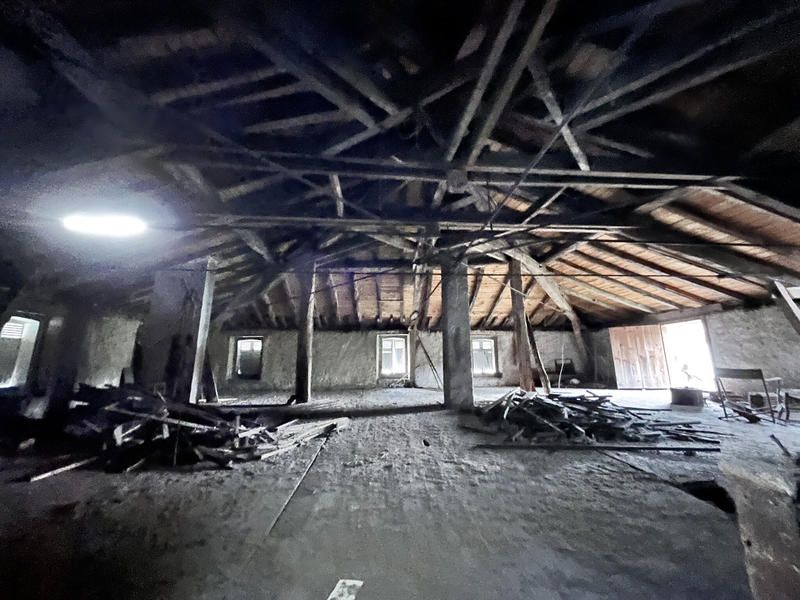 Maison - 350 m² - 12 pièces