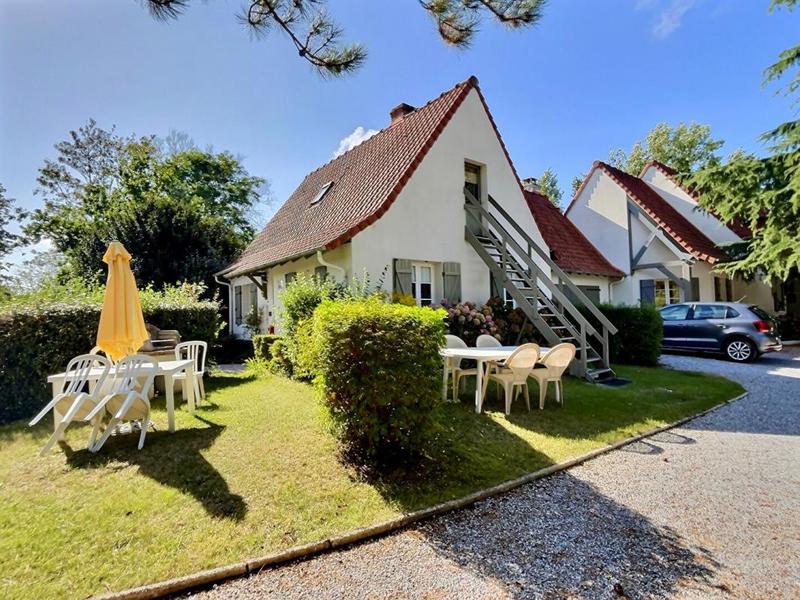 Maison - 235 m² - 8 pièces