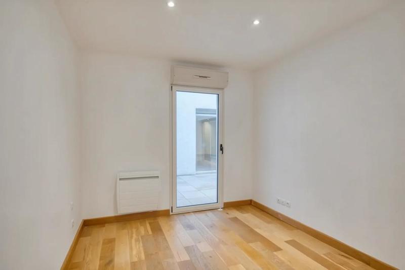 Appartement - 177 m² - 8 pièces