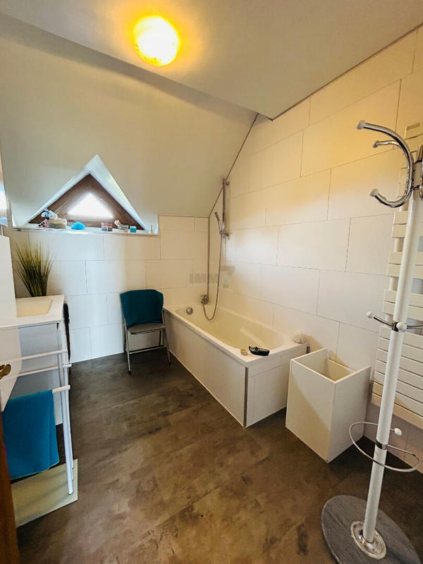 Maison - 265 m² - 7 pièces