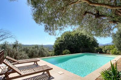 Villa - 225 m² - 6 pièces