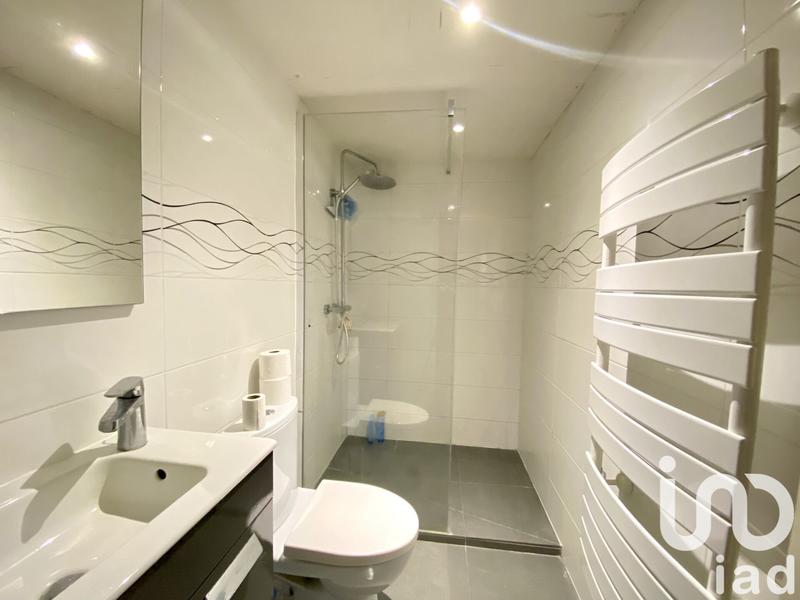 Maison - 220 m² - 6 pièces