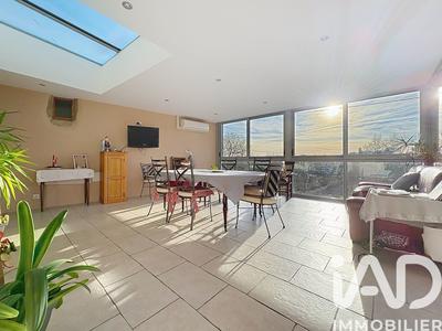 Maison - 190 m² - 4 pièces