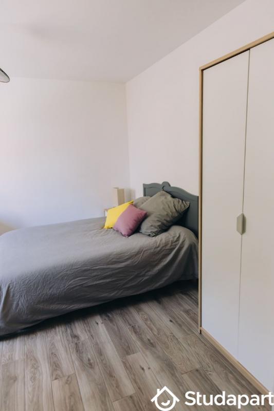 Chambre - 13 m² - 1 pièce