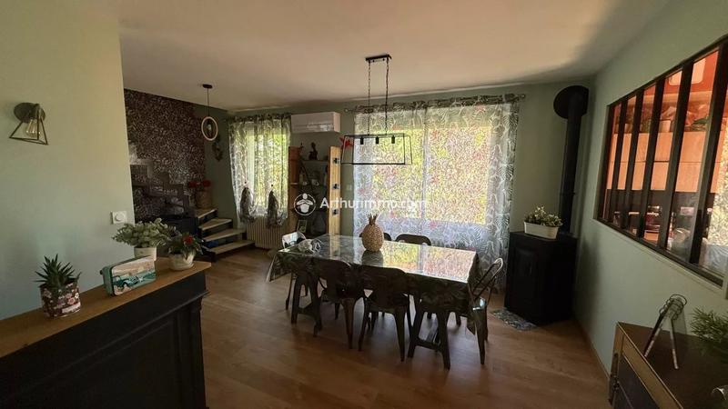 Maison - 137 m² - 5 pièces