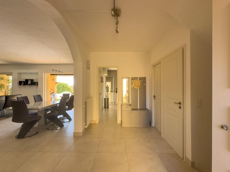 Villa - 195 m² - 6 pièces