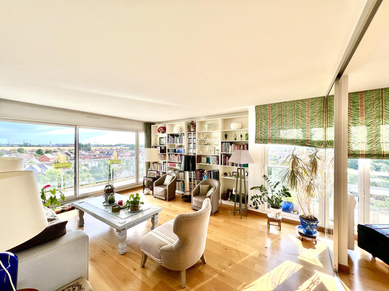 Appartement - 93 m² - 4 pièces