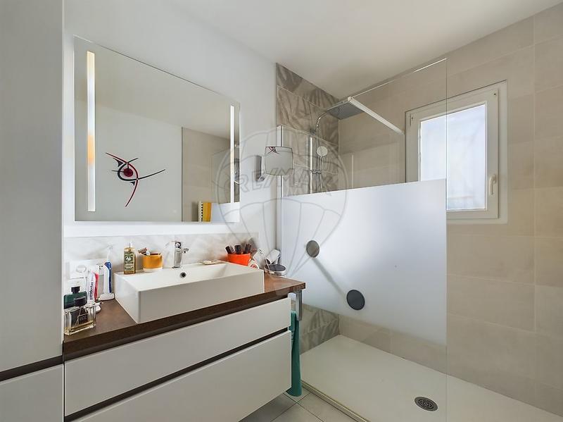 Villa - 184 m² - 7 pièces