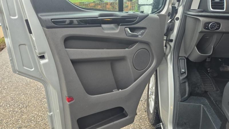 Ford Transit Custom Cabine Approfondie 2.0 TDCi 170 Bva6 Limited - Garantie constructeur Automatique