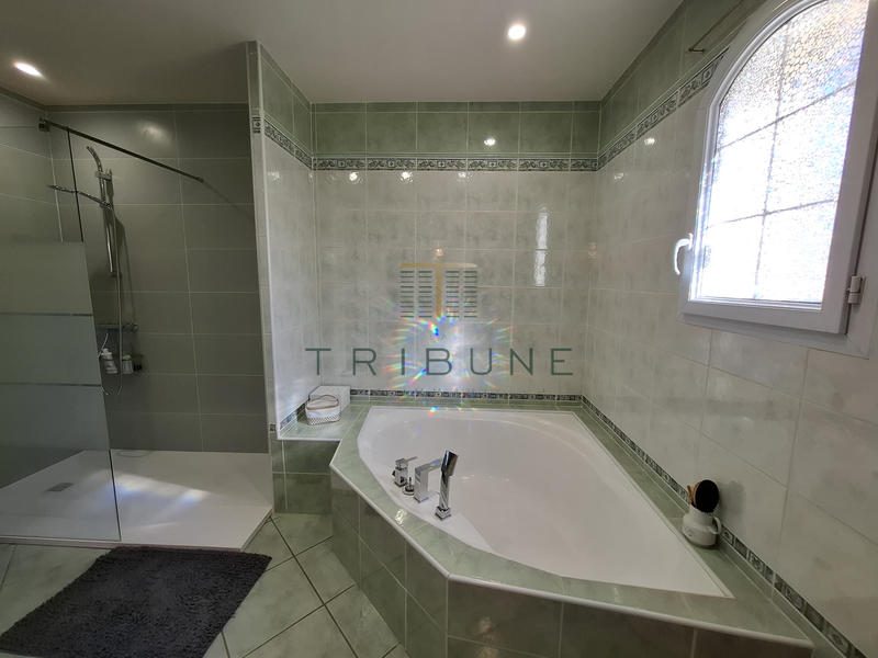 Maison - 130 m² - 4 pièces