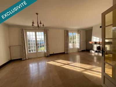 Maison - 120 m² - 6 pièces